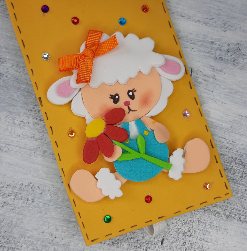 ESTUCHE GOMA EVA (3)