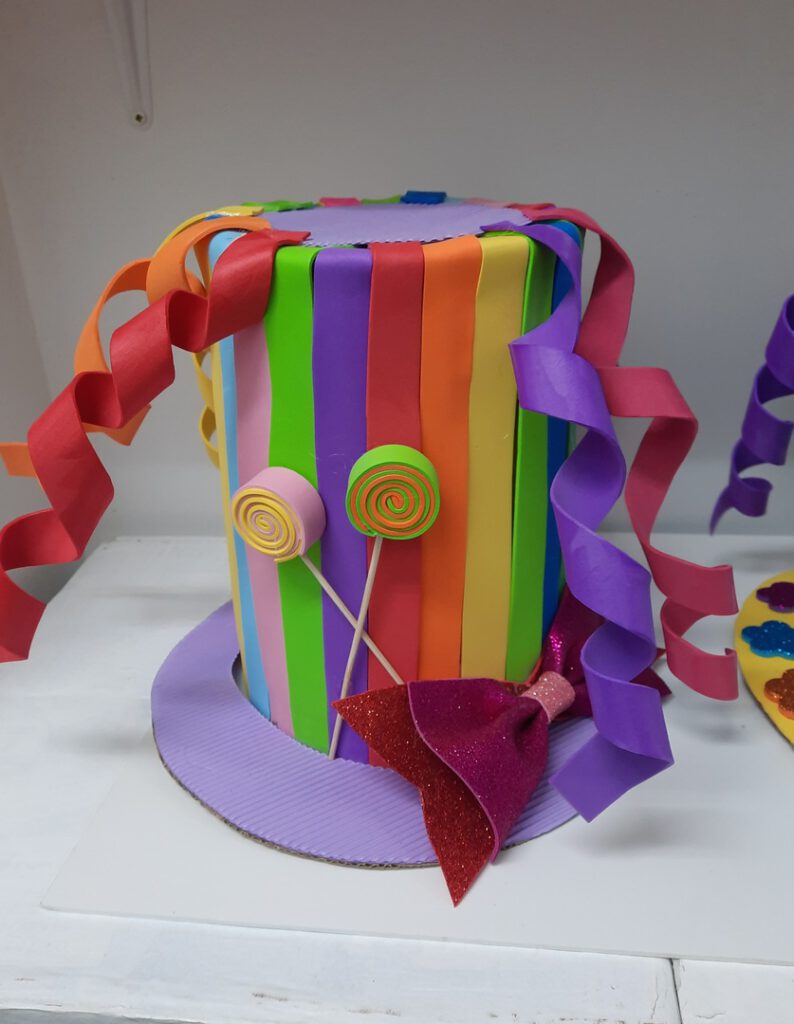 TALLER DE CARNAVAL: SOMBREROS LOCOS 7