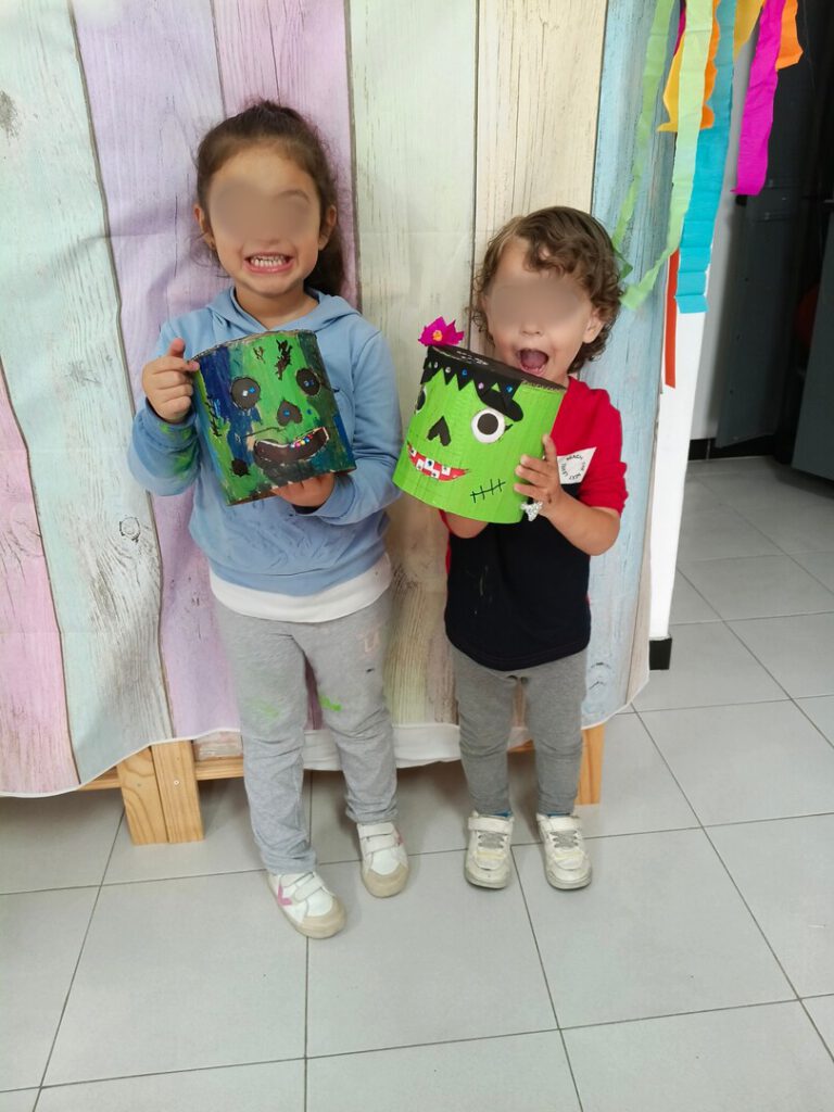 TALLER DE HALLOWEEN: ¡CALABAZAS QUE BRILLAN EN LA OSCURIDAD! 7