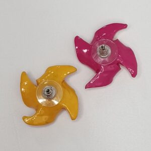 pendientes molinillos cortos - mostaza y fucsia (6)