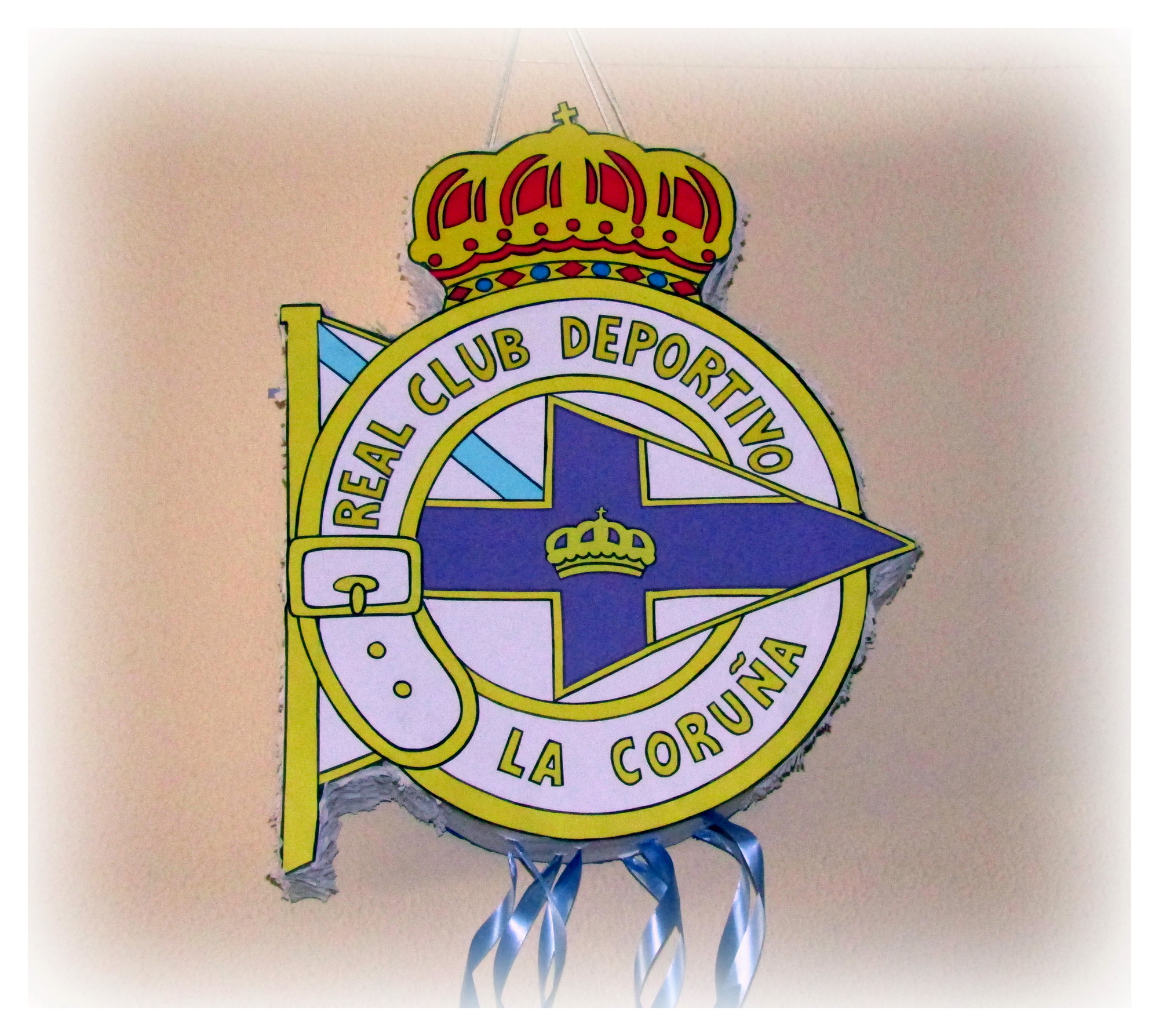 piñata escudo depor (1)