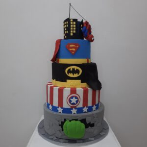 tarta falsa superhéroes (1)